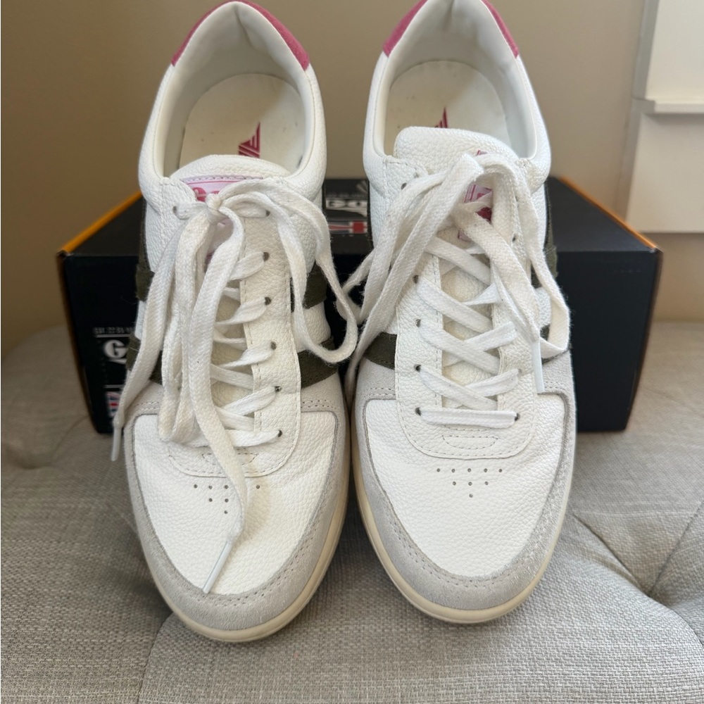 Gola Low-Top Sneakers in White with Pink and Light Blue Accents - Picture 4 of 7